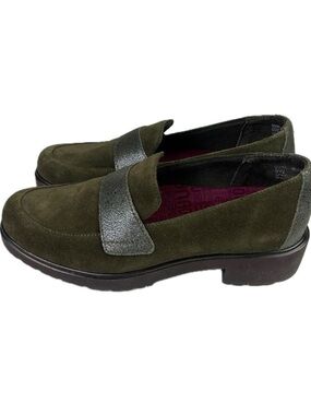 NWOT Munro Geena Suede Leather Herb Green Loafers Size 6W